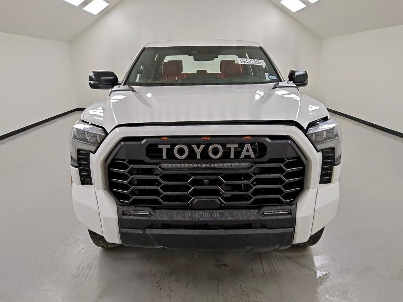 Фото 5 - TOYOTA TUNDRA