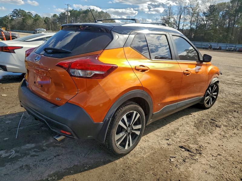 Фото 3 - NISSAN KICKS