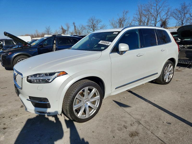 Фото 1 - VOLVO XC90