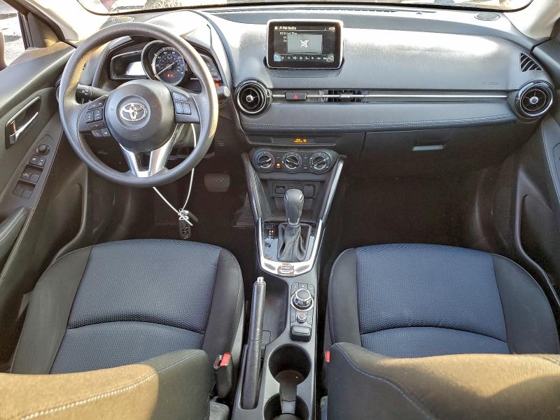 Фото 8 - TOYOTA YARIS