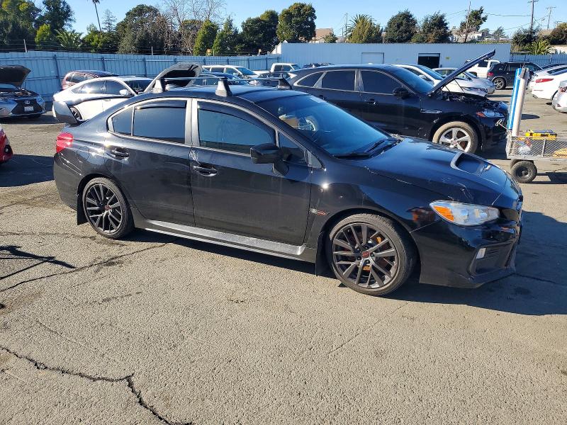 Фото 4 - SUBARU WRX