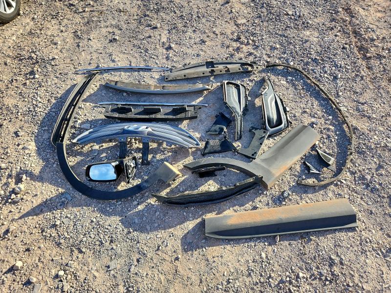 Фото 13 - HYUNDAI SANTA FE