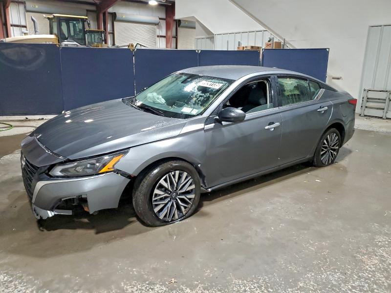 Фото 1 - NISSAN ALTIMA