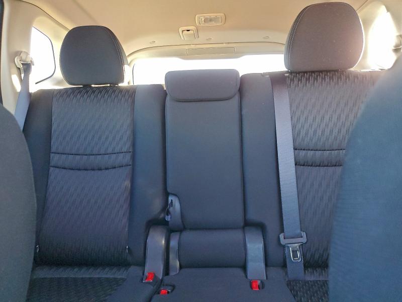 Фото 10 - NISSAN ROGUE