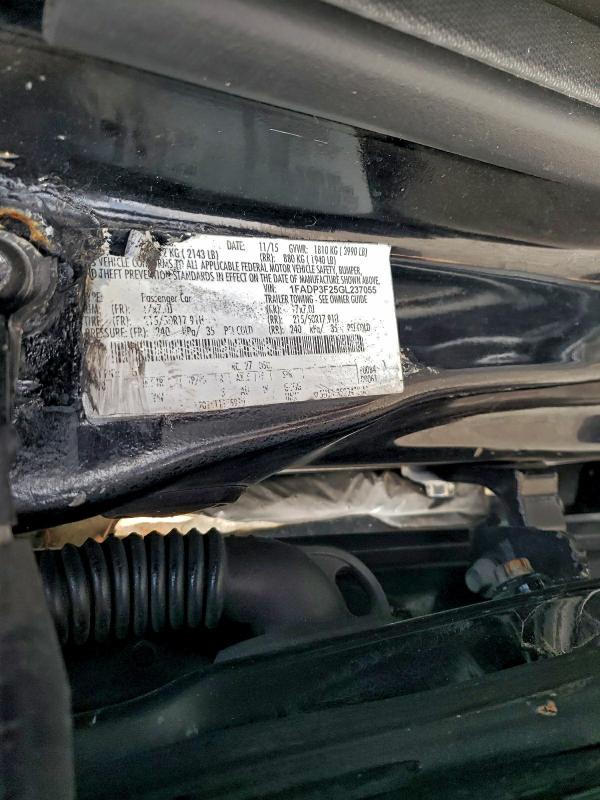 Фото 12 - FORD FOCUS