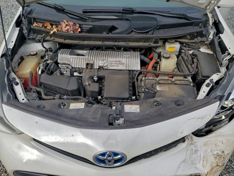 Фото 11 - TOYOTA PRIUS