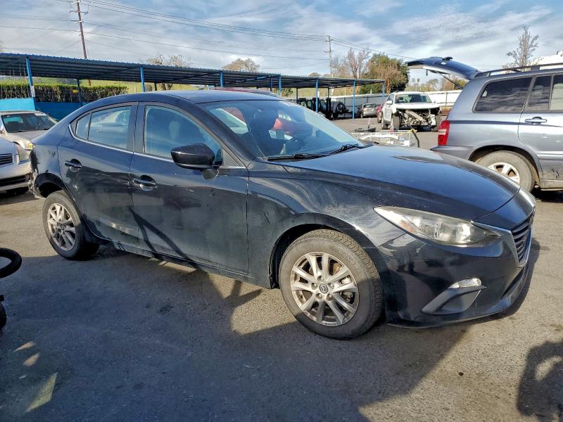 Фото 4 - MAZDA 3