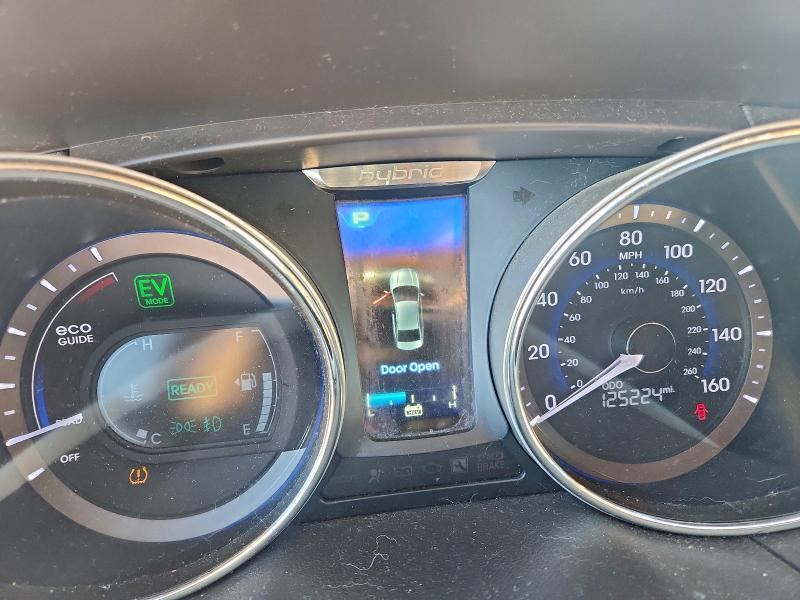 Фото 9 - HYUNDAI SONATA