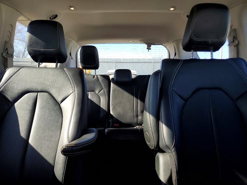 Фото 10 - CHRYSLER PACIFICA