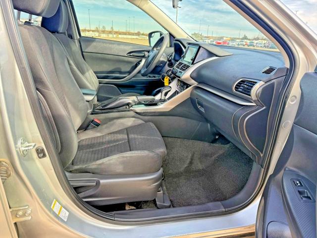 Фото 5 - MITSUBISHI ECLIPSE