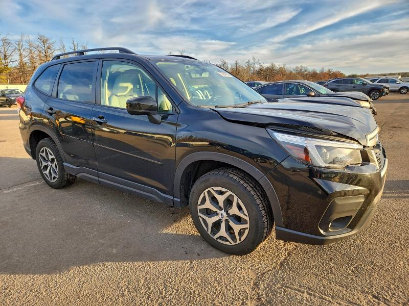 Фото 4 - SUBARU FORESTER