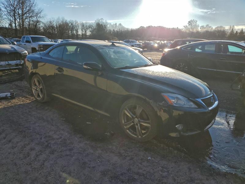 Фото 4 - LEXUS IS