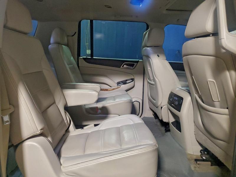 Фото 11 - GMC YUKON