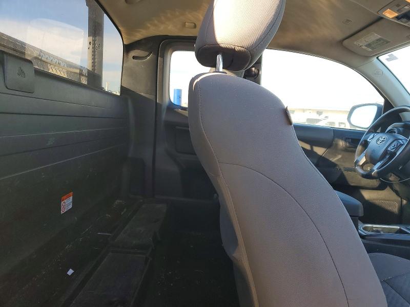 Фото 10 - TOYOTA TACOMA