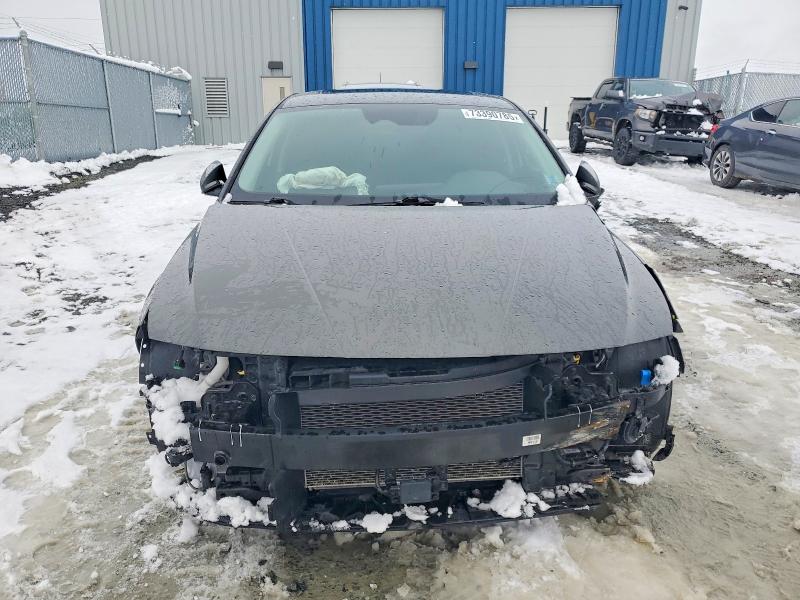 Фото 5 - HYUNDAI ELANTRA