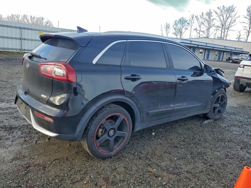 Фото 3 - KIA NIRO