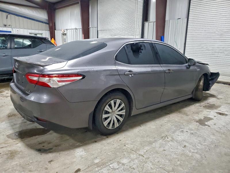 Фото 3 - TOYOTA CAMRY