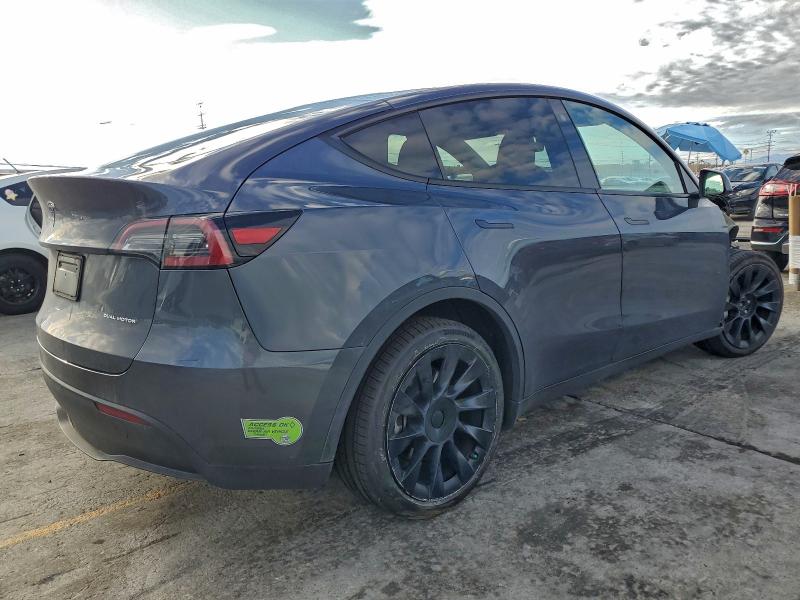 Фото 3 - TESLA MODEL Y