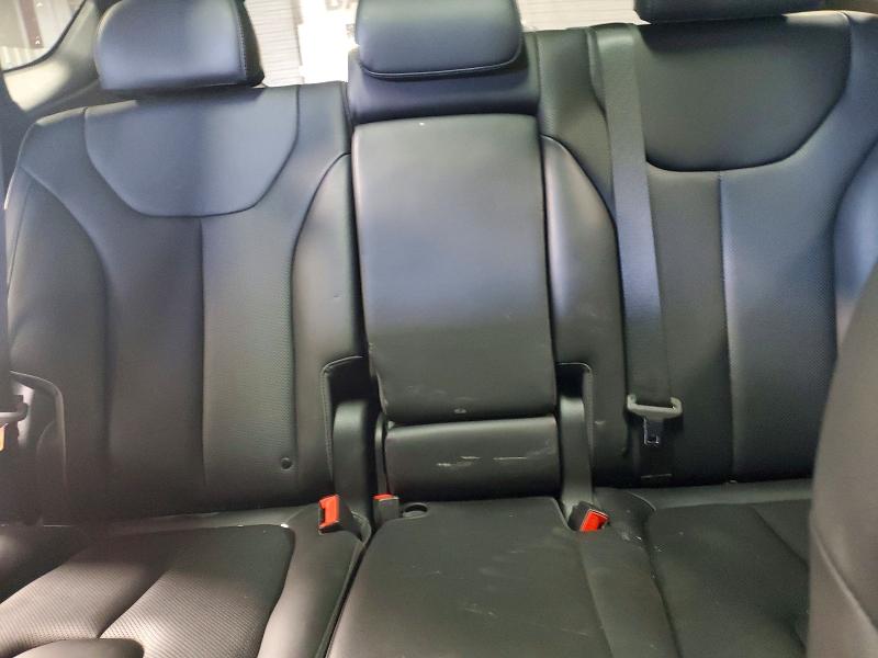 Фото 10 - HYUNDAI SANTA FE