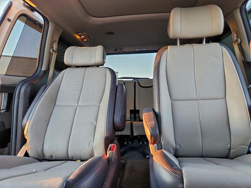 Фото 10 - KIA SEDONA