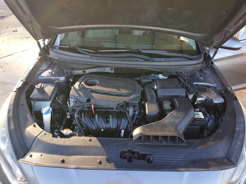 Фото 11 - HYUNDAI SONATA