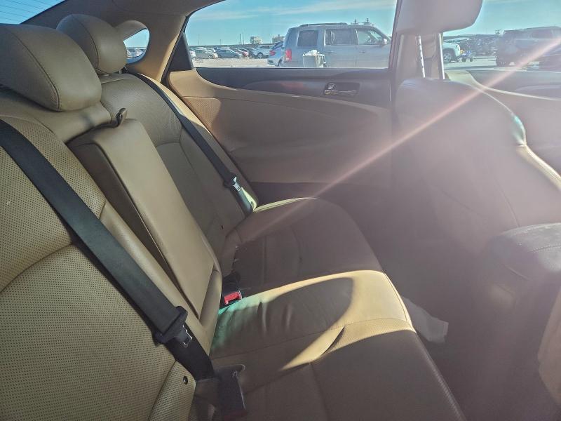 Фото 10 - HYUNDAI SONATA