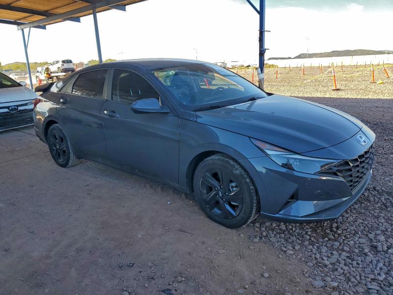 Фото 4 - HYUNDAI ELANTRA