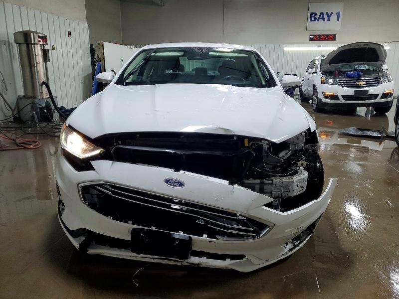 Фото 5 - FORD FUSION