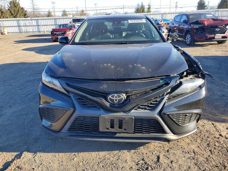 Фото 5 - TOYOTA CAMRY