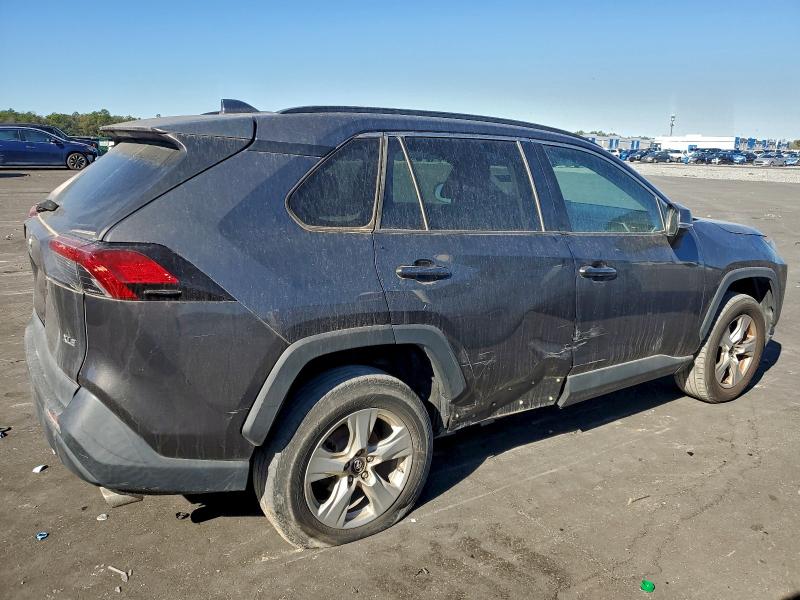 Фото 3 - TOYOTA RAV4