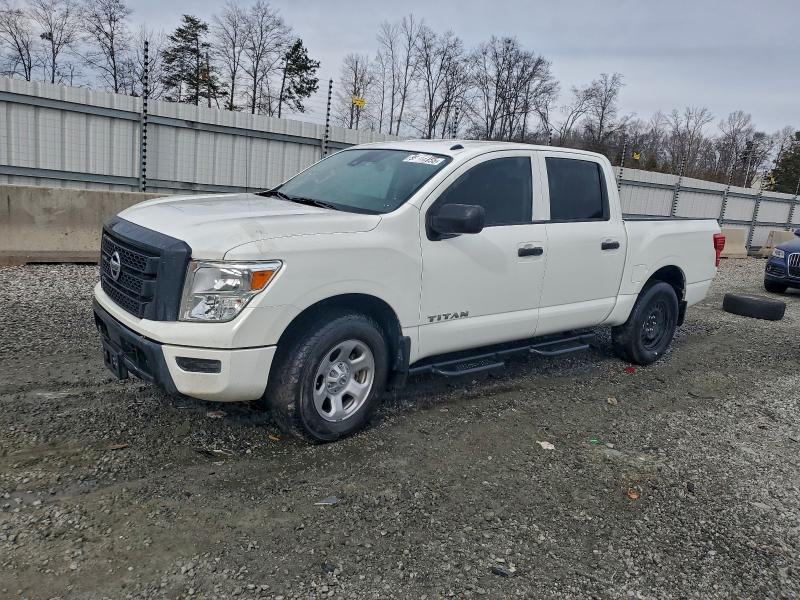 Фото 1 - NISSAN TITAN