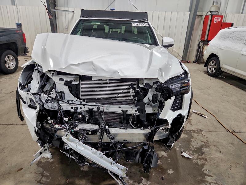 Фото 5 - TOYOTA TACOMA