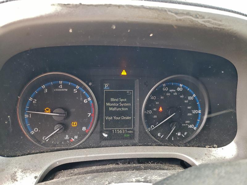 Фото 9 - TOYOTA RAV4