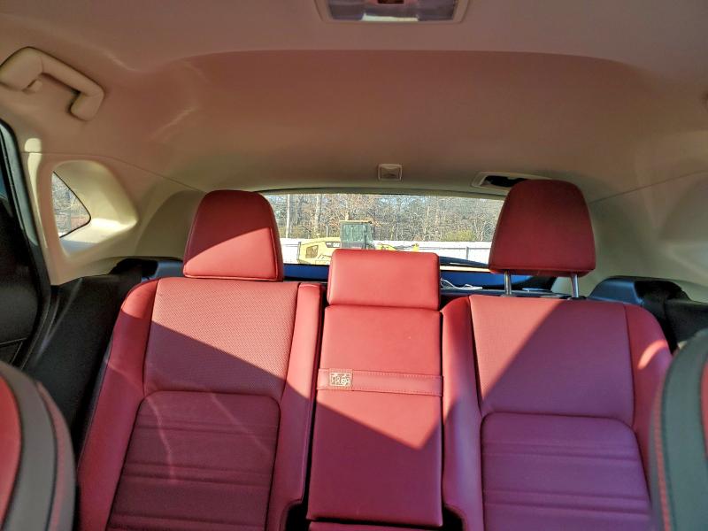 Фото 10 - LEXUS NX