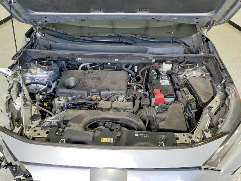 Фото 12 - TOYOTA RAV4