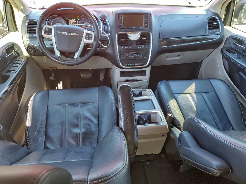 Фото 8 - CHRYSLER MINIVAN