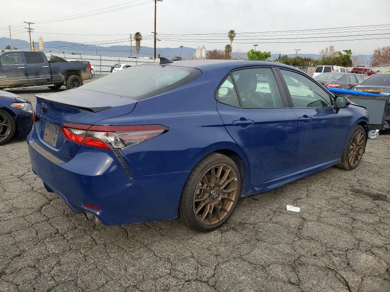 Фото 3 - TOYOTA CAMRY