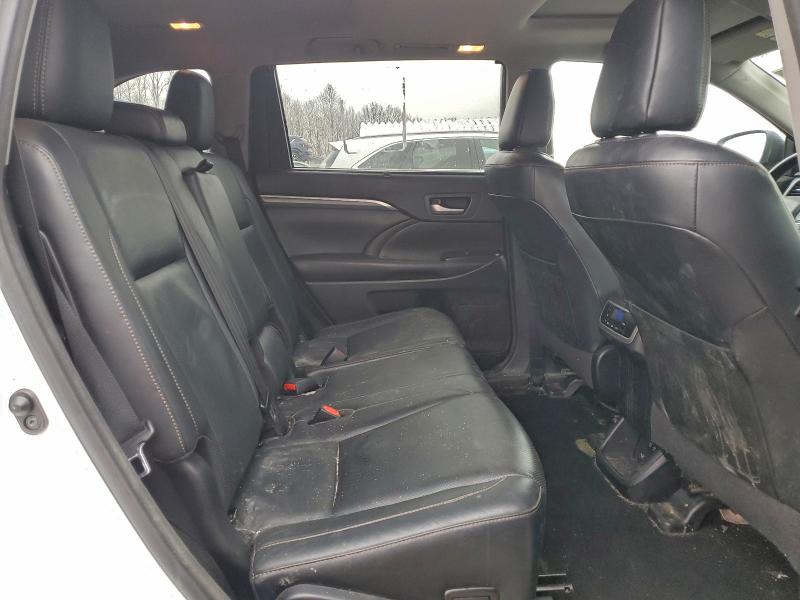 Фото 11 - TOYOTA HIGHLANDER