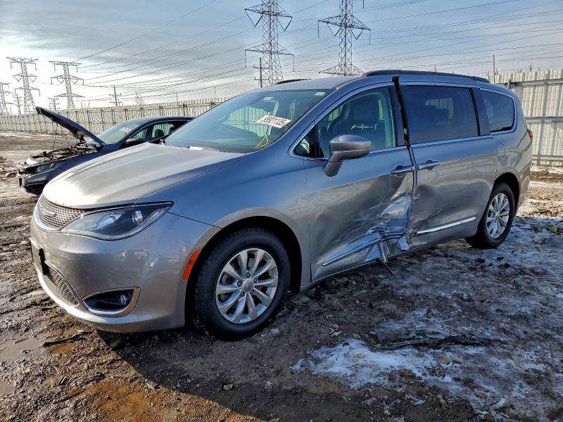 Фото 1 - CHRYSLER PACIFICA