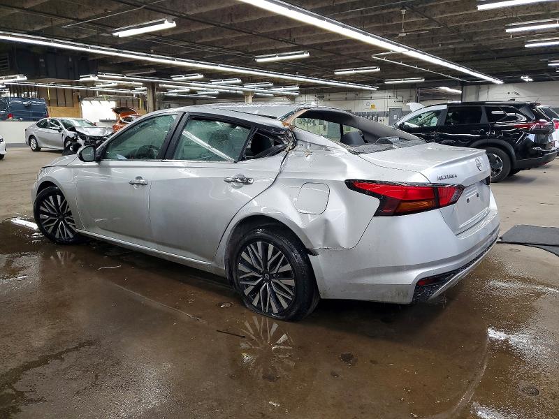 Фото 2 - NISSAN ALTIMA