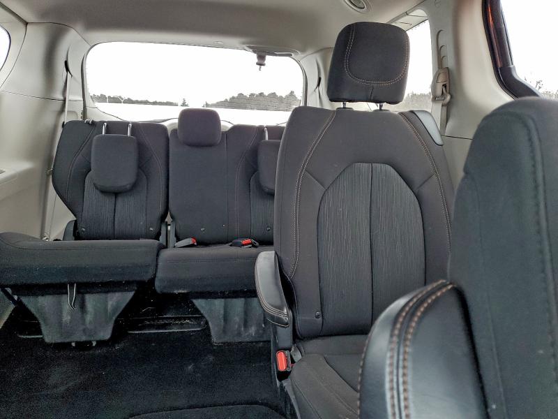 Фото 10 - CHRYSLER PACIFICA