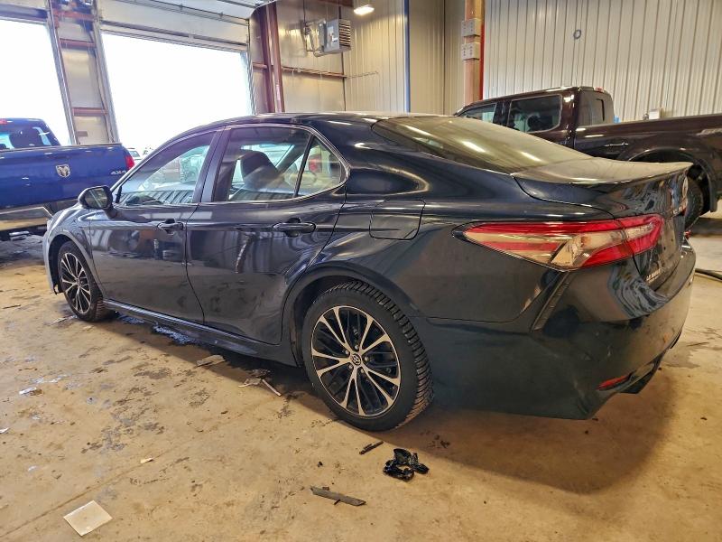 Фото 2 - TOYOTA CAMRY