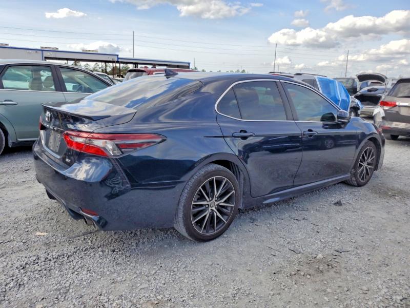 Фото 3 - TOYOTA CAMRY