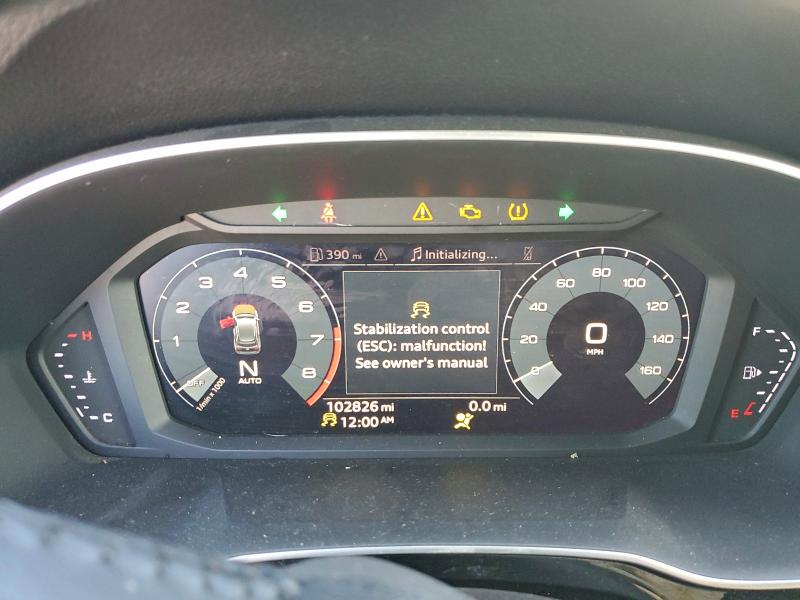 Фото 9 - AUDI Q3