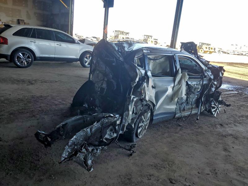 Фото 3 - NISSAN ROGUE