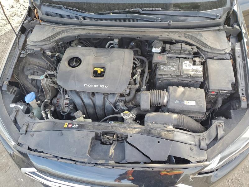 Фото 11 - HYUNDAI ELANTRA