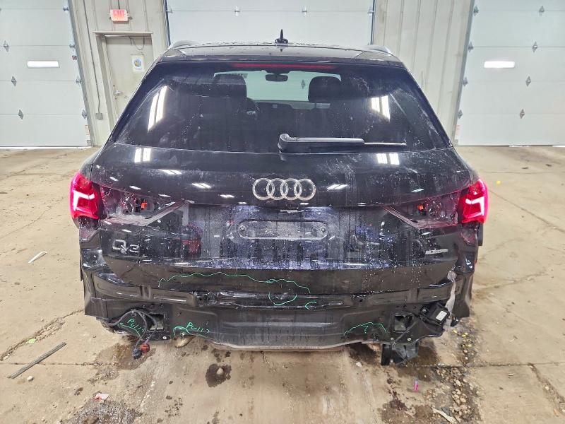 Фото 6 - AUDI Q3