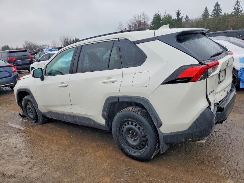 Фото 2 - TOYOTA RAV4