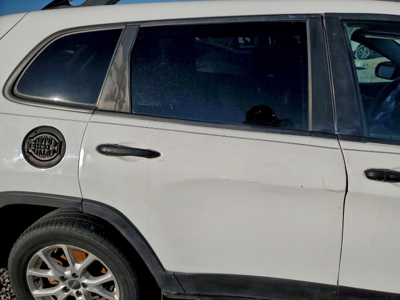 Фото 11 - JEEP GRAND CHER