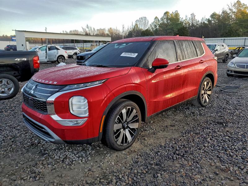 Фото 1 - MITSUBISHI OUTLANDER